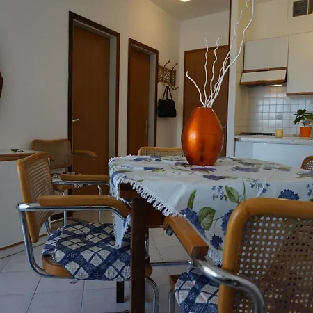 Residenza Cristallo * 利尼亚诺萨比亚多罗