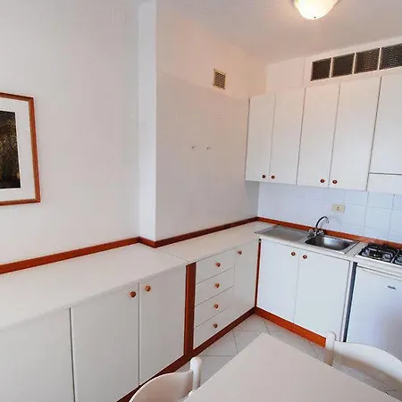 Residenza Cristallo 公寓 *